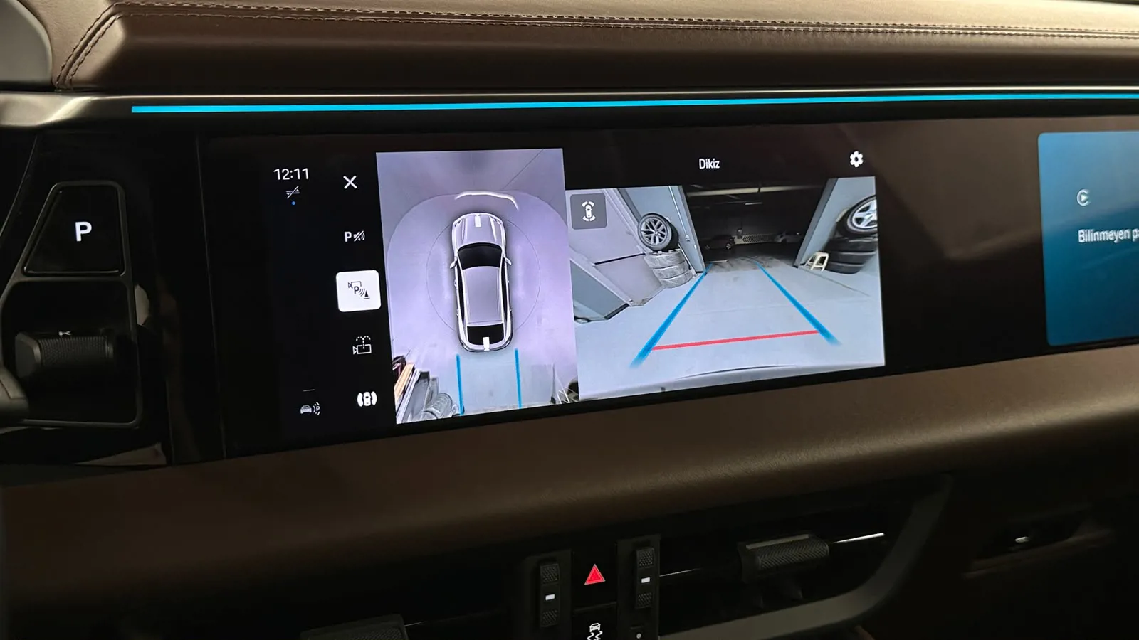 Porsche  MACAN 4