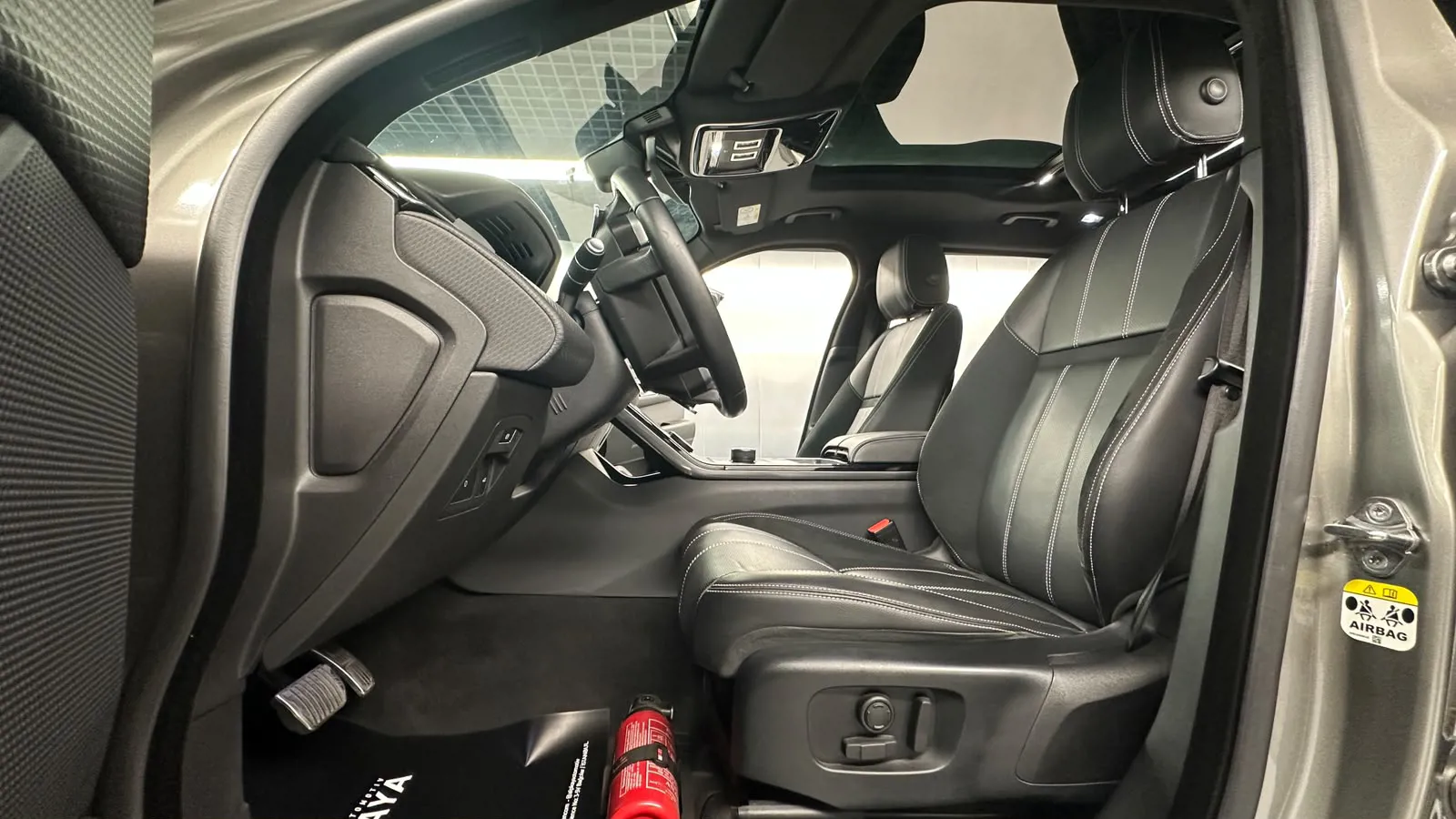 Rover VELAR 2.0 TD4 R-DYNAMIC S 