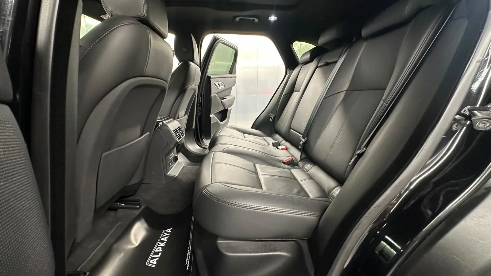 Rover VELAR 2.0 D204 DYNAMIC SE