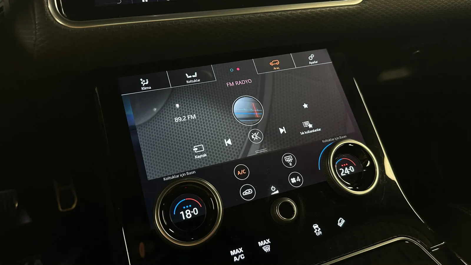 Rover VELAR 2.0 TD4 R-DYNAMIC S 