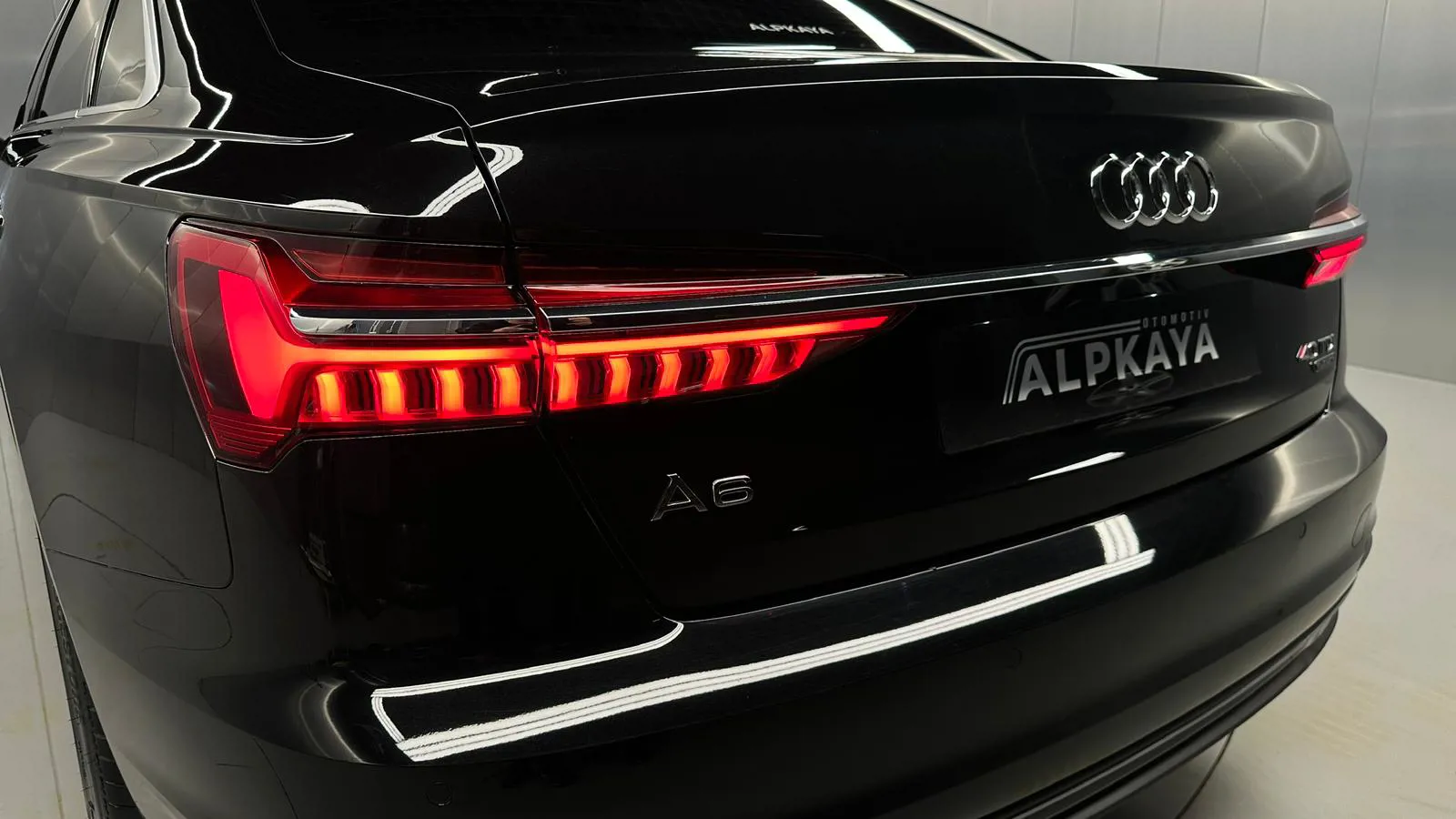 Audi  A6 40TDI QUATTRO ADVANCED