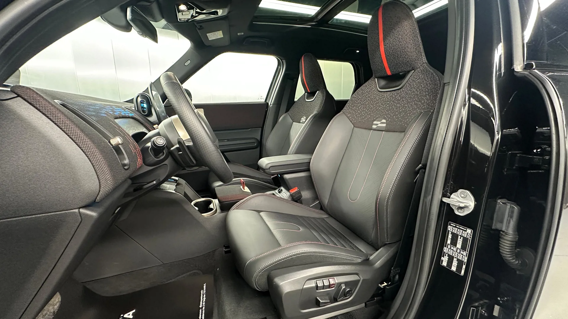 Mini COUNTRYMAN 1.5 JOHN COOPER WORKS