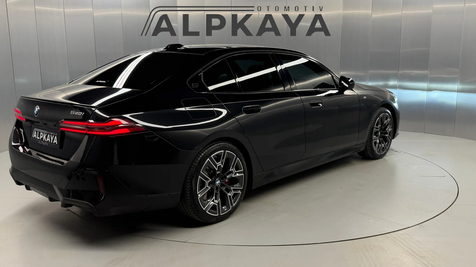 BMW 520I M SPORT