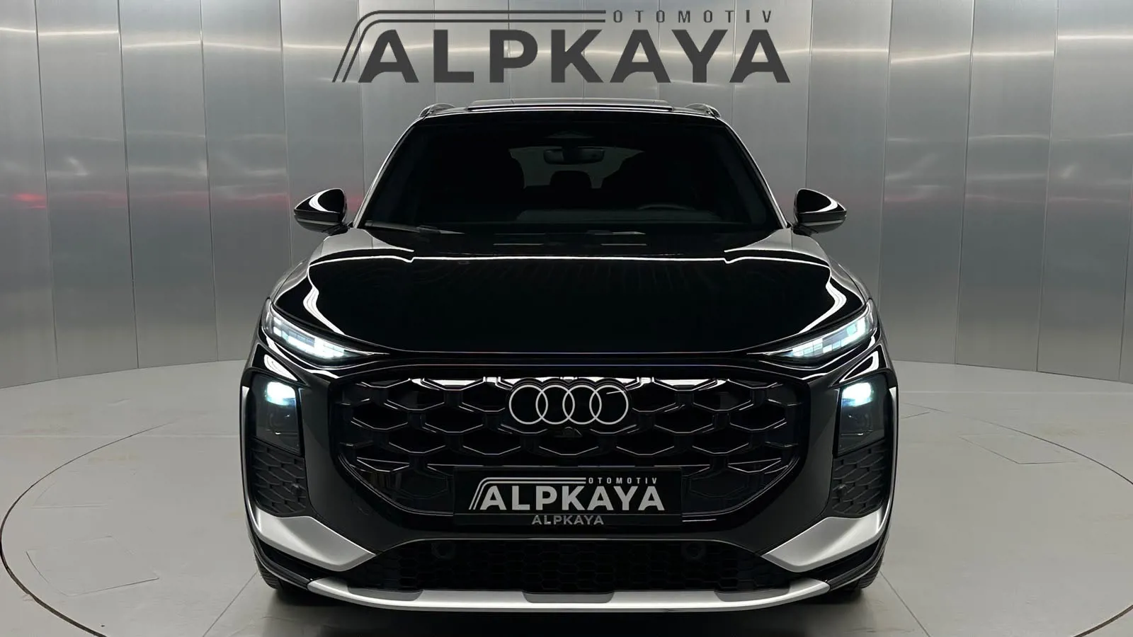 Audi Q3 1.5 TFSI S LINE