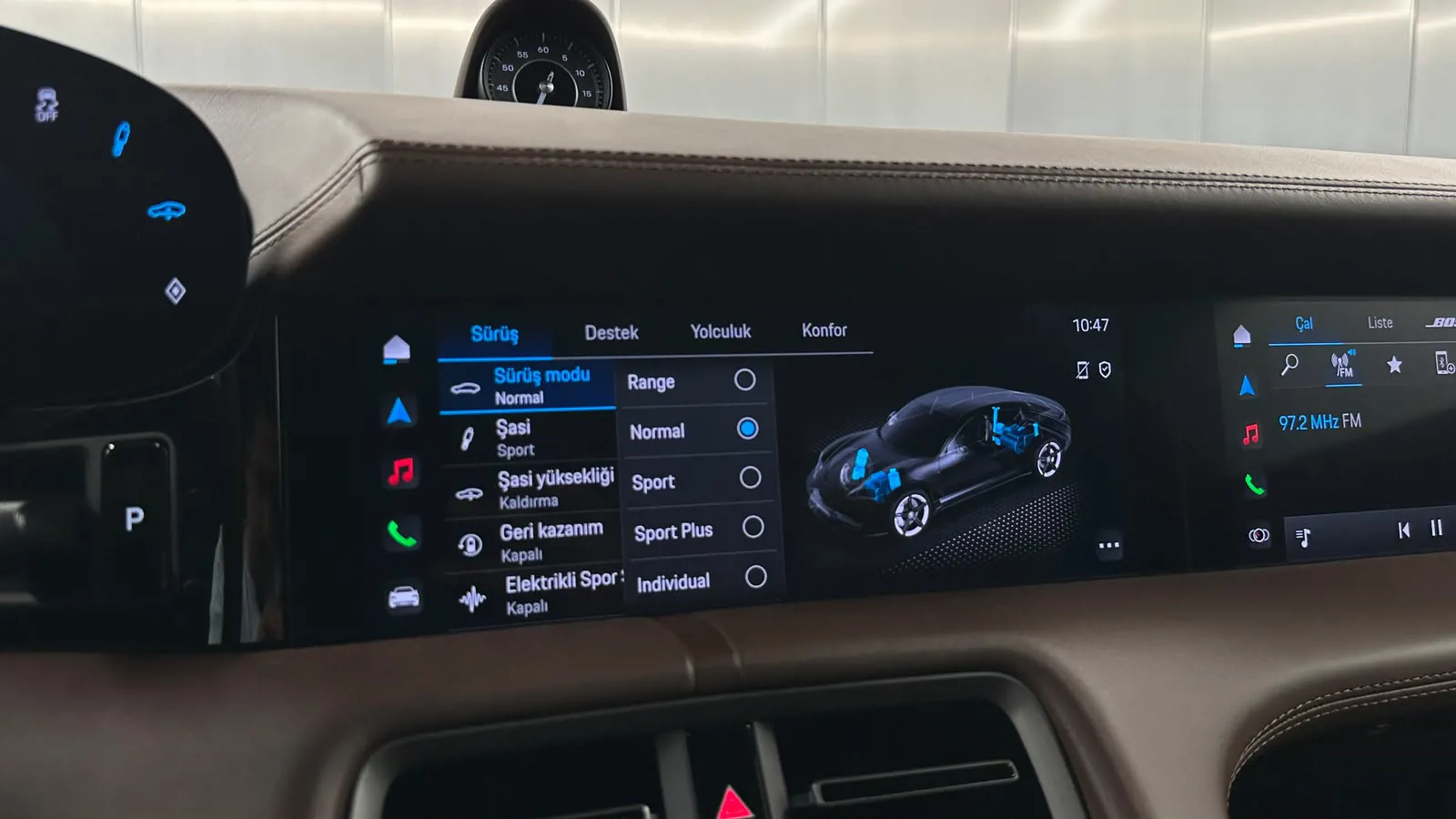 Porsche TAYCAN TURBO S 