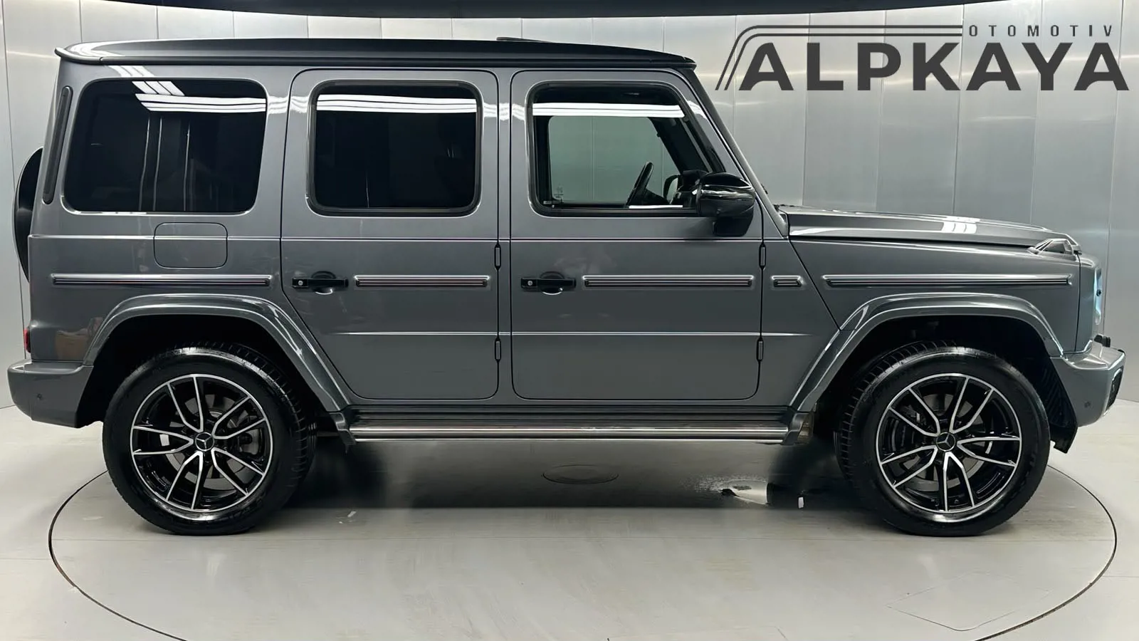 Mercedes-Benz G450 AMG