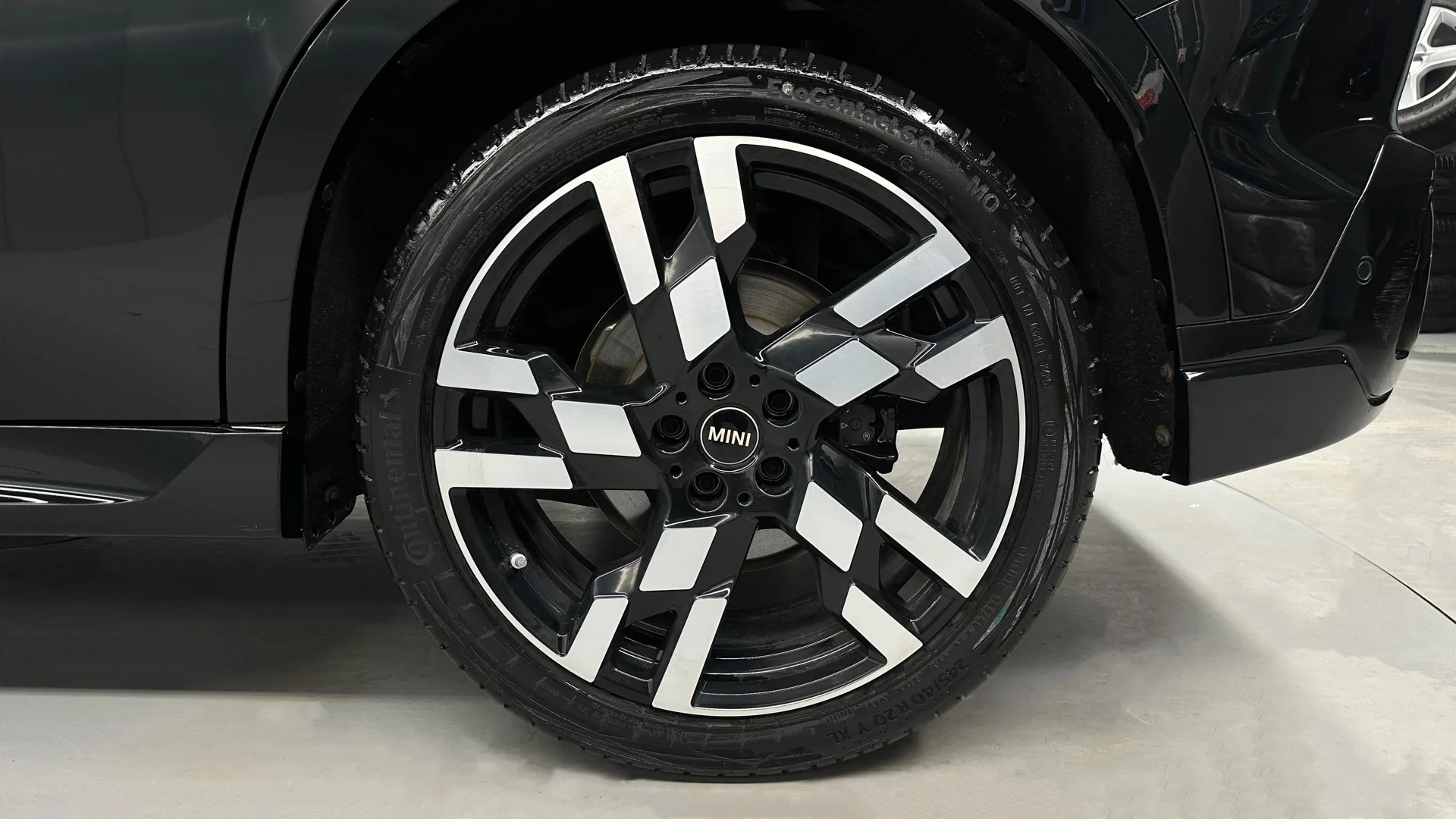 Mini COUNTRYMAN 1.5 JOHN COOPER WORKS