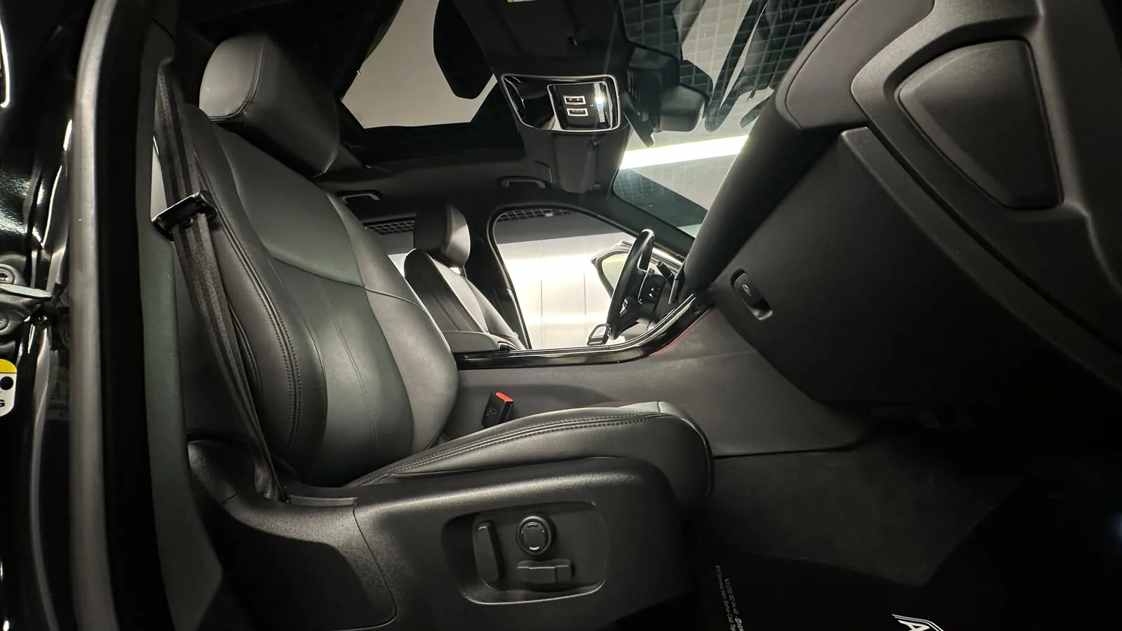 Rover VELAR 2.0 D204 DYNAMIC SE