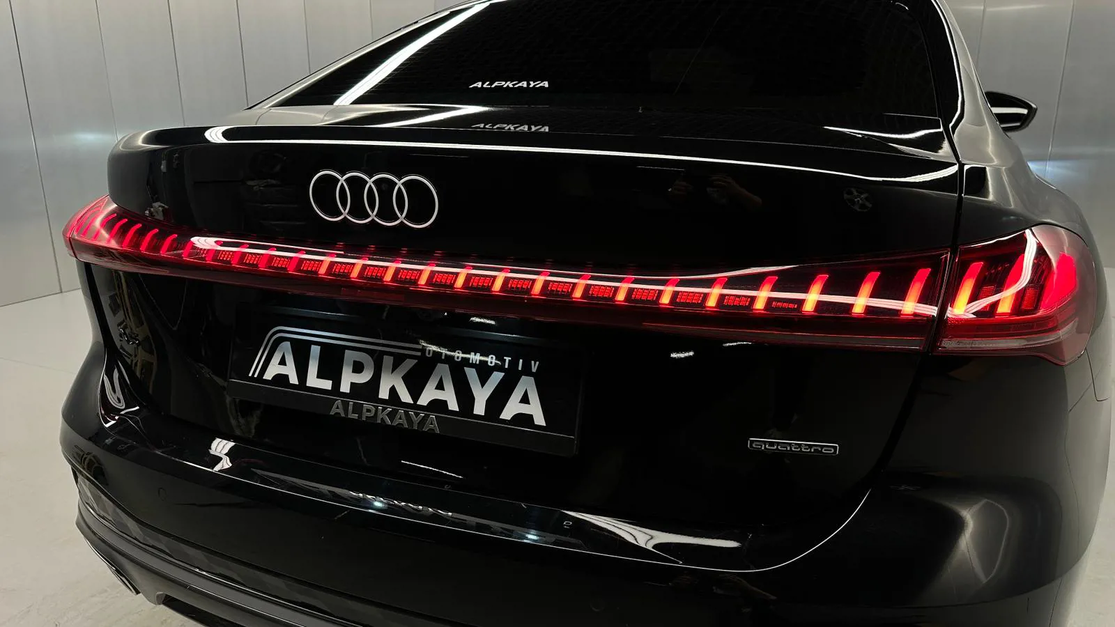 Audi A5 SEDAN TFSI QUATTRO ADVANCED