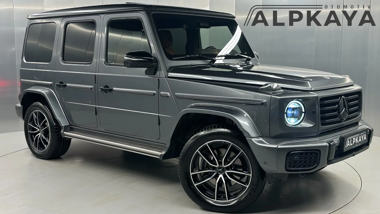 Mercedes-Benz G450 AMG