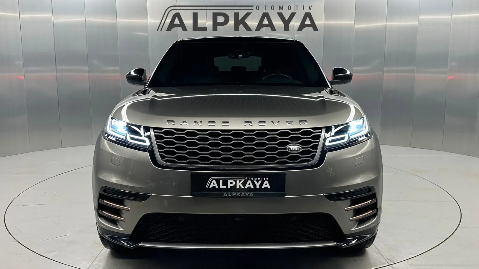 Rover VELAR 2.0 TD4 R-DYNAMIC S 
